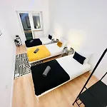 Guest house Center - Ideal For Tourists *